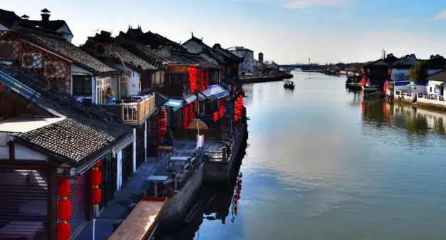 练塘古镇陈云故居纪念馆怎么去？别问我怎么知道的，绕了三圈才找到正门😤
